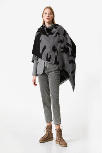 Leaf Patterned Shawl
